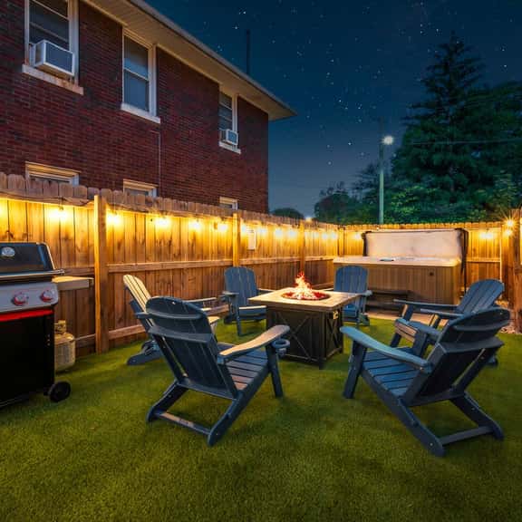 The Old Fashioned | Hot Tub, Fire Pit, Mini Golf - Image 1