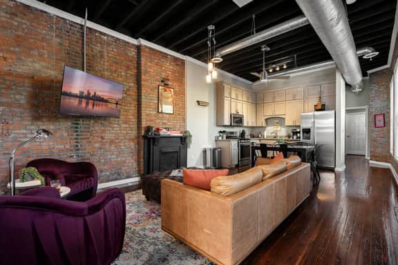 The Manhattan | Hot Tub, Fire Pit, Grill & Chill - Image 2