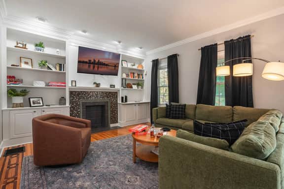 The Reserve | Hot Tub, Games, Fire Pit, Steps To Fun - Image 3